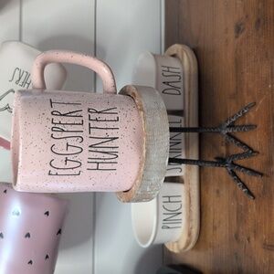 RAE DUNN EGGSPERT HUNTER